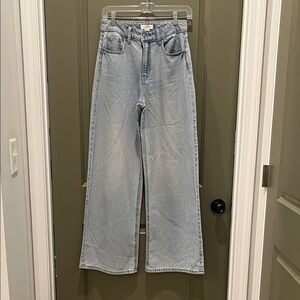 H&M Light Blue Wide Leg Jeans. Sofffft. No distressing. Zip front. Size2